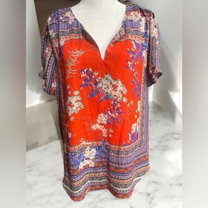 DR2 WOMEN’S SHORTSLEEVES BLOUSE. 
NWT